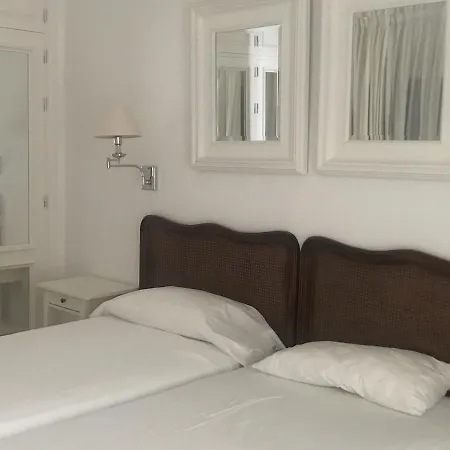 Parque Montecarlo Luxury Apartment
