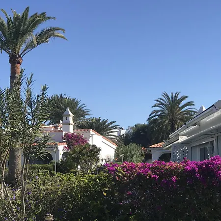Parque Montecarlo Luxury Apartment